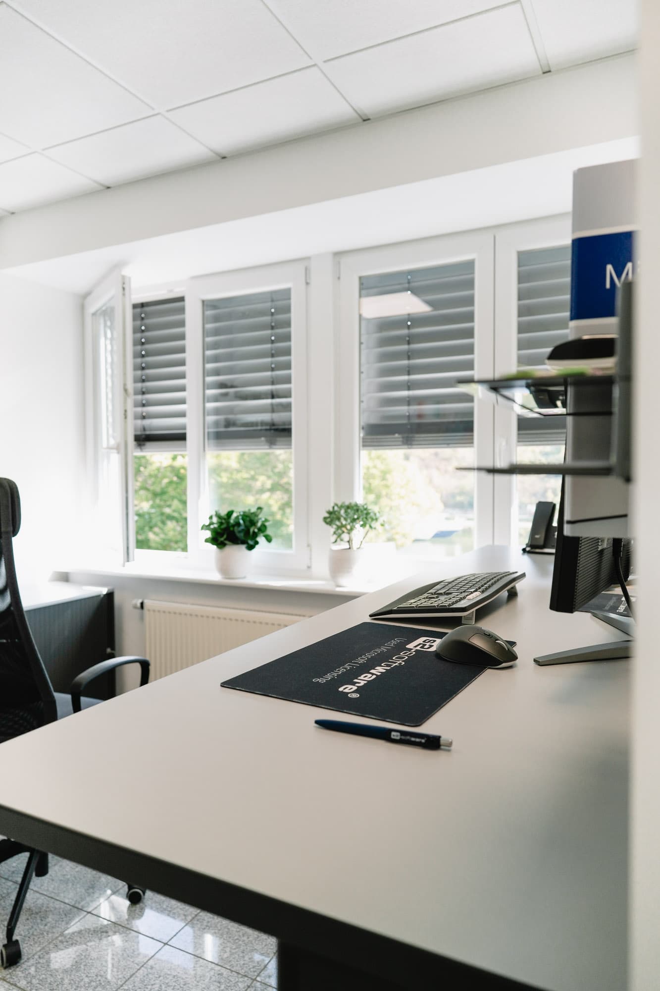Arbeitsplatz im Büro der s2-Software GmbH