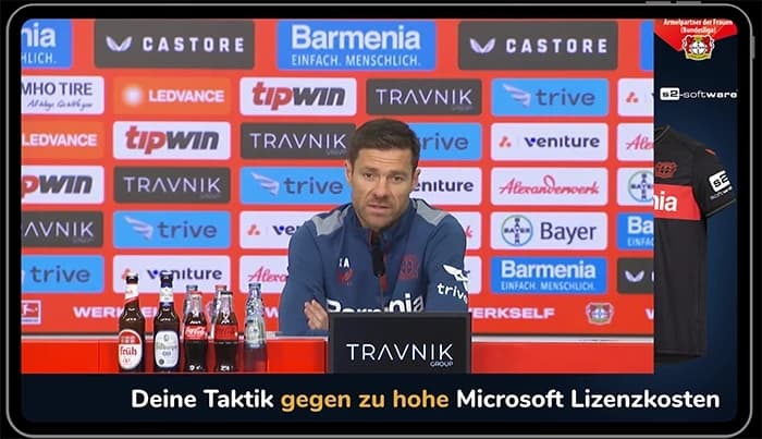 Pressekonferenz vor der Bayer-04-Sponsorenwand mit s2-Software-Logo